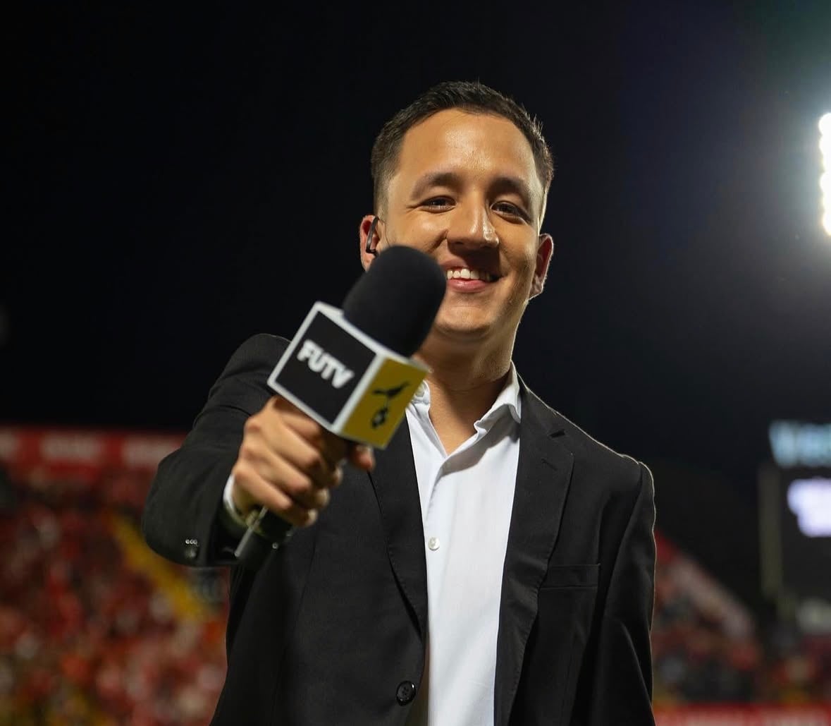 Carlos Serrano no solo experimenta cambios en sus funciones en Repretel, porque también hay una novedad en FUTV.