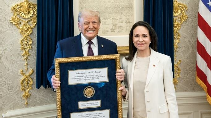 Machado entrega su Nobel de la Paz a Donald Trump