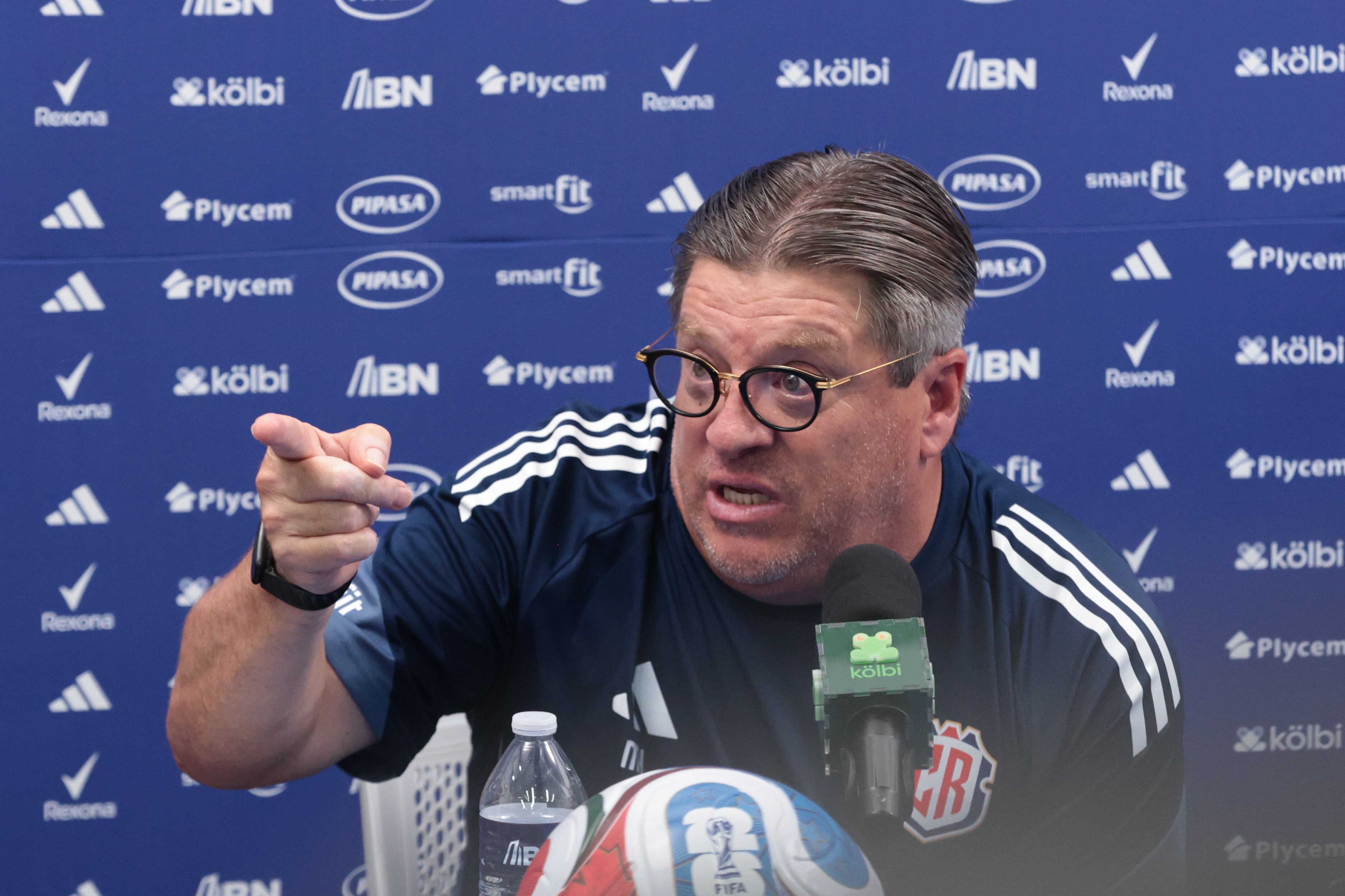 Conferencia de prensa Miguel “Piojo” Herrera