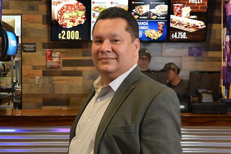 Mauricio Rodríguez, gerente general de Taco Bell y presidente de la Cámara Costarricense de Restaurantes (Cacore).