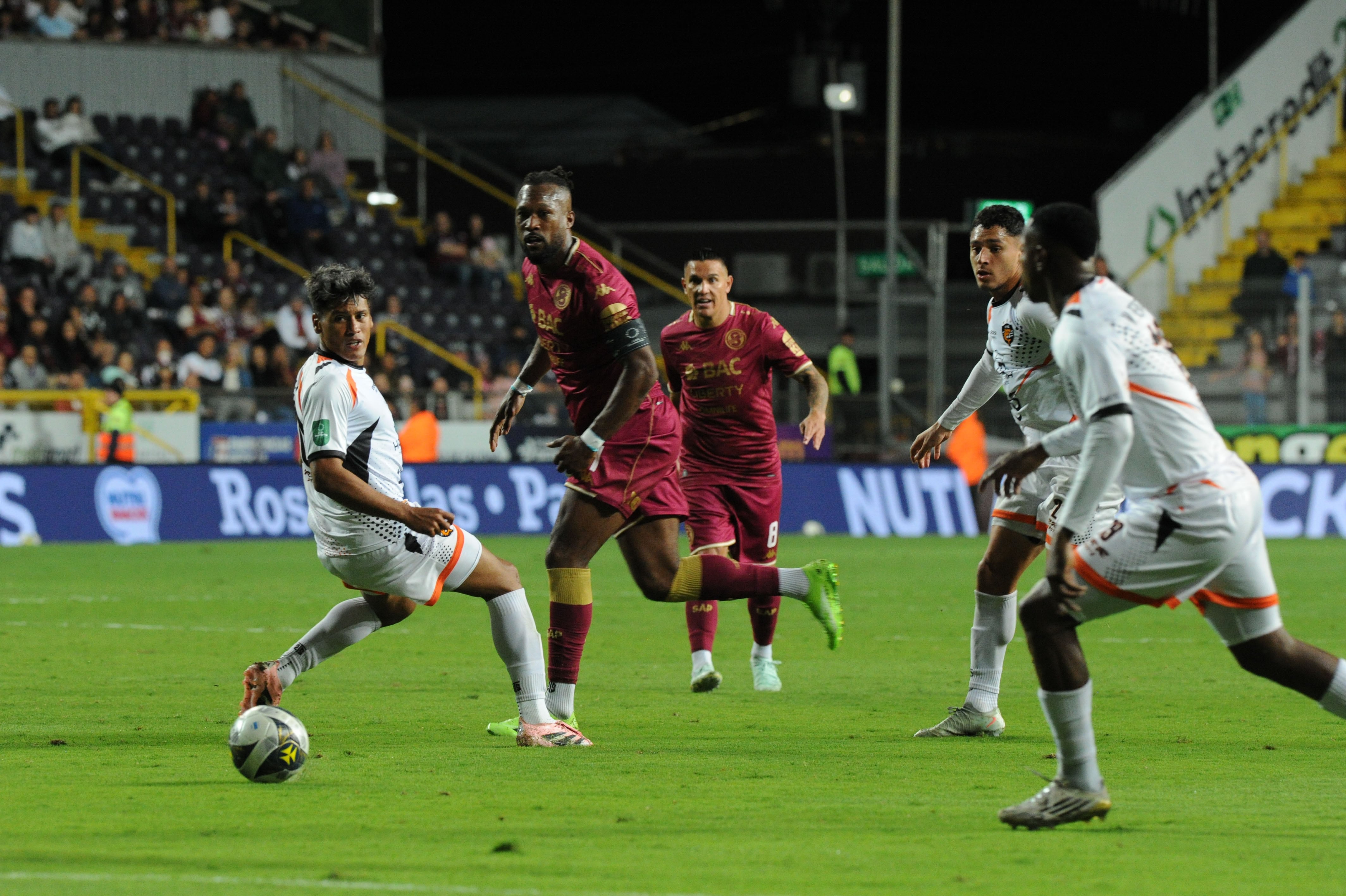 Saprissa vs Puntarenas FC, jornada 1.
