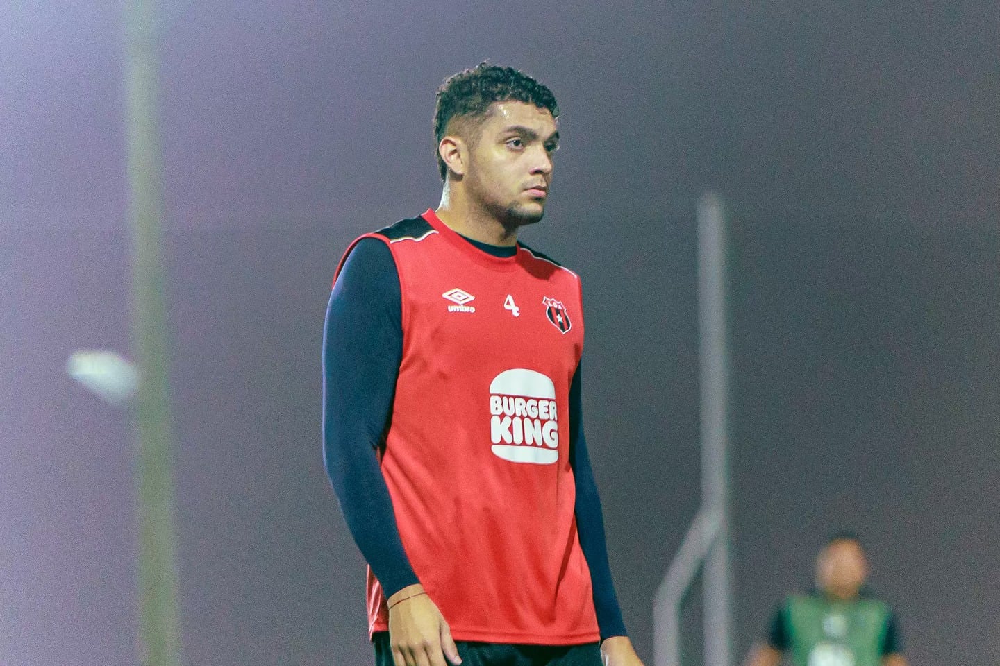 Juega Guillermo Villalobos tras la muerte de su abuelita? Esto decidió el  jugador para el clásico Alajuelense vs. Saprissa | La Nación