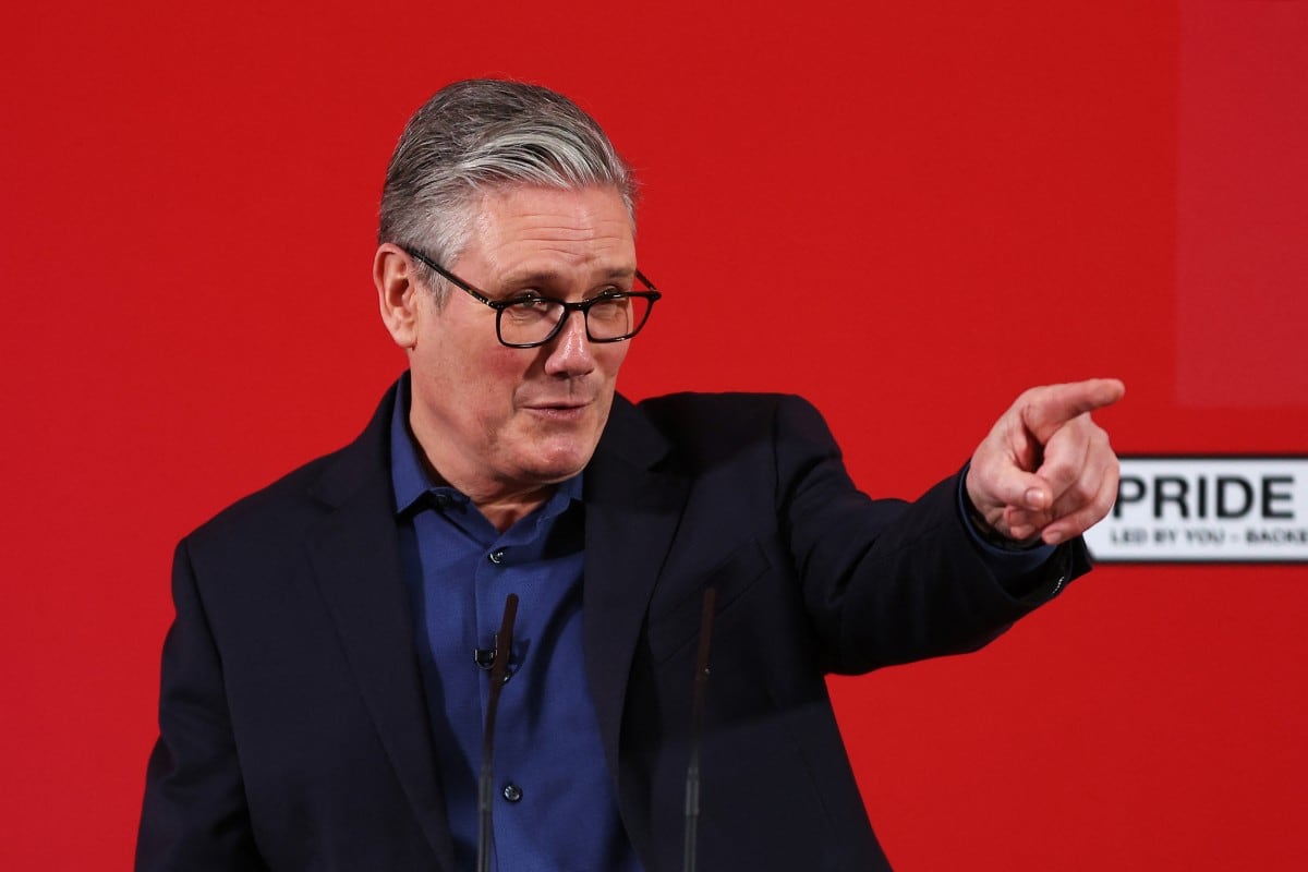 El primer ministro británico Keir Starmer enfrente presiones por caso Epstein.