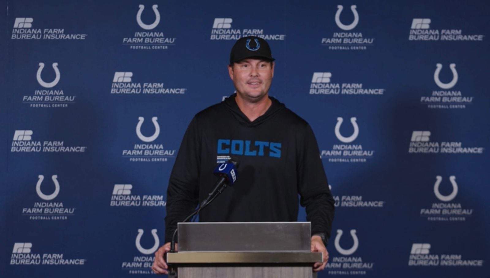 Philip Rivers en su primera conferencia de prensa luego de regresar del retiro a los 44 años.