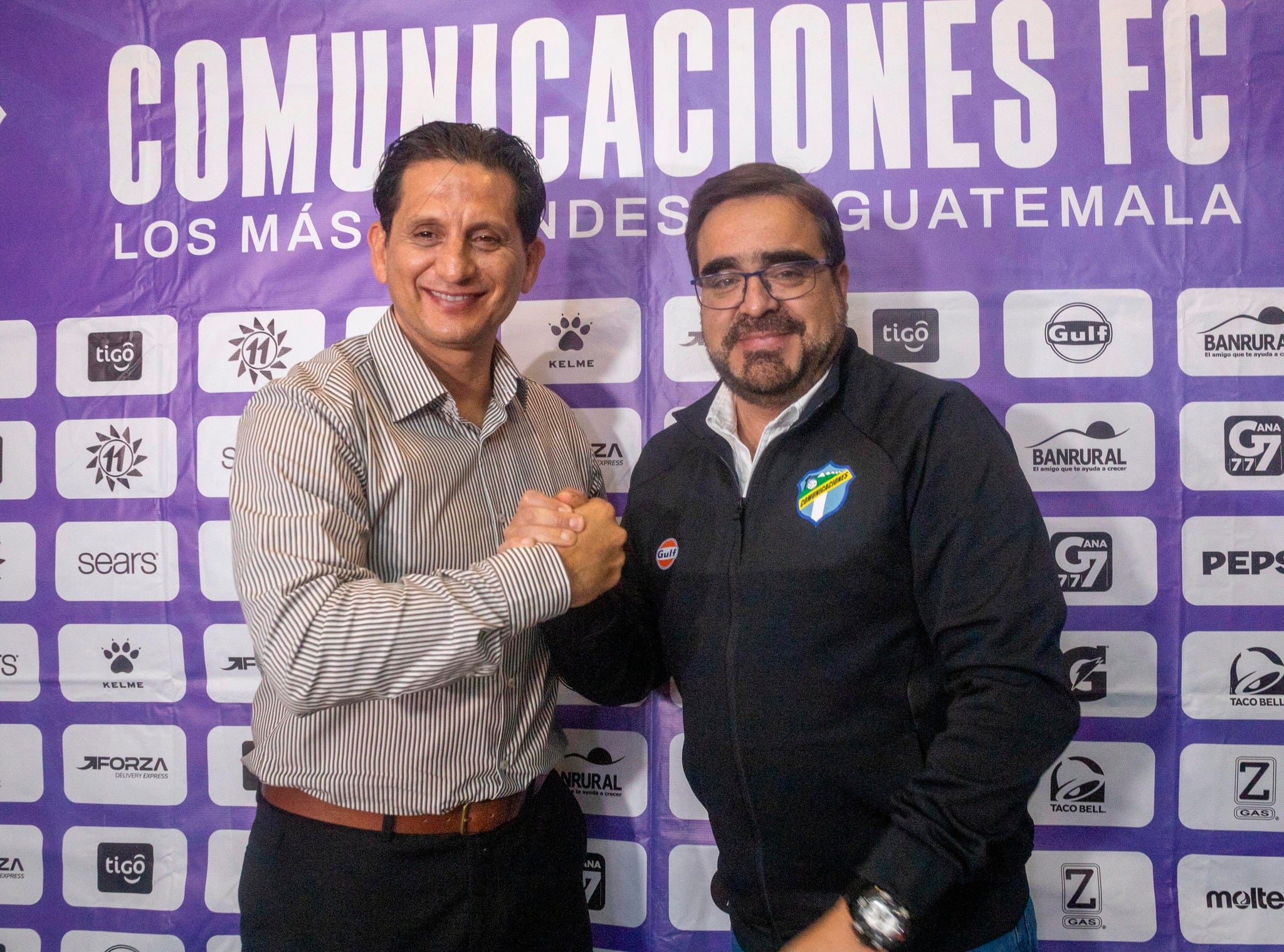 Rónald González apenas suma una semana como entrenador de Comunicaciones de Guatemala. Fotografía: Comunicaciones