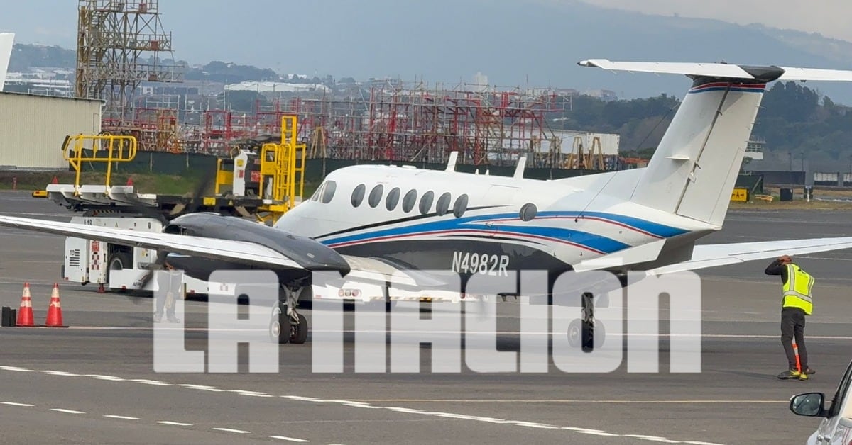 El vuelo N4982R aterrizó a las 3:46 p. m. en el aeropuerto Juan Santamaría.