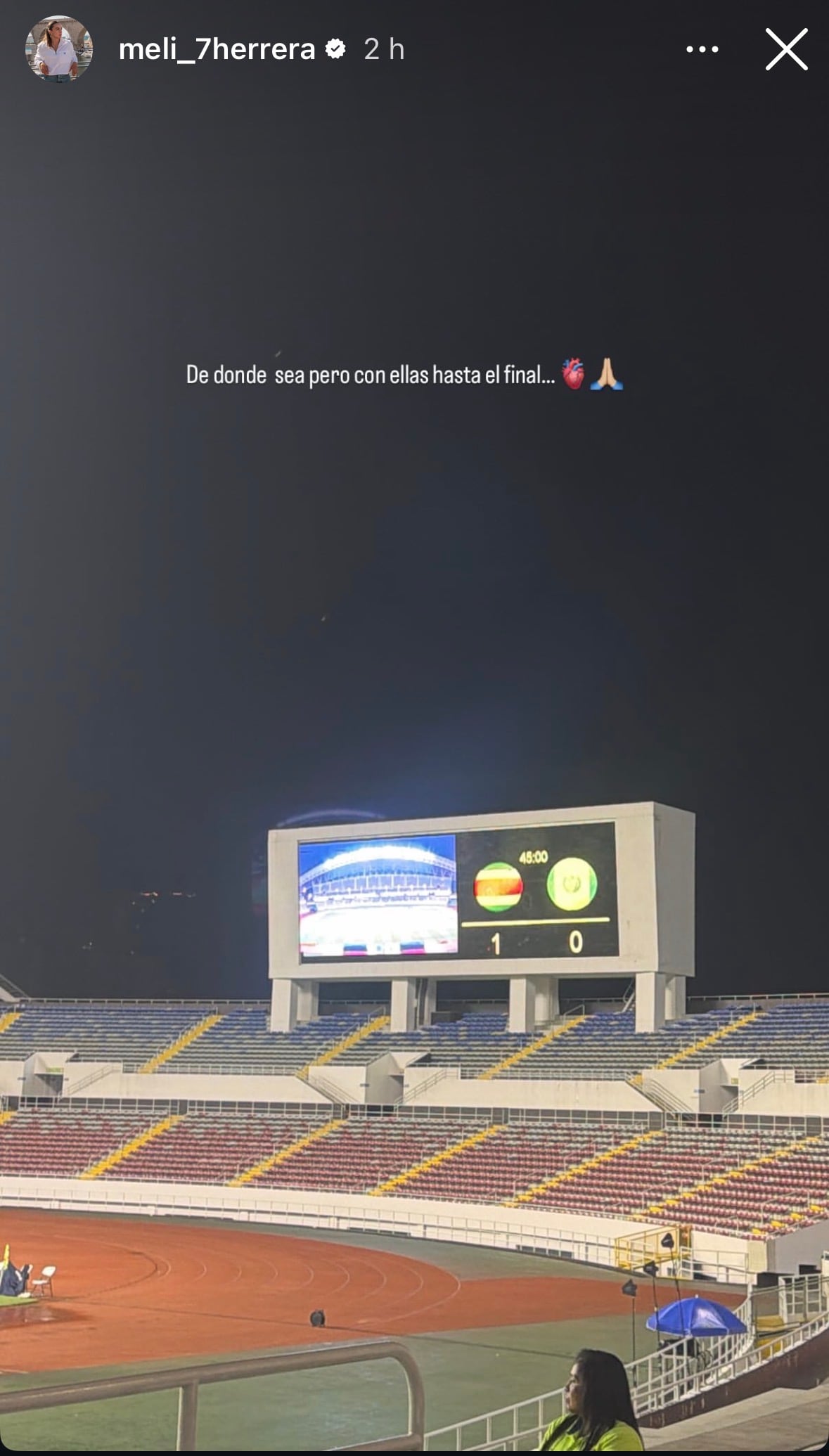 Melissa Herrera no jugó por lesión y en pleno partido publicó esta historia en su cuenta de Instagram.