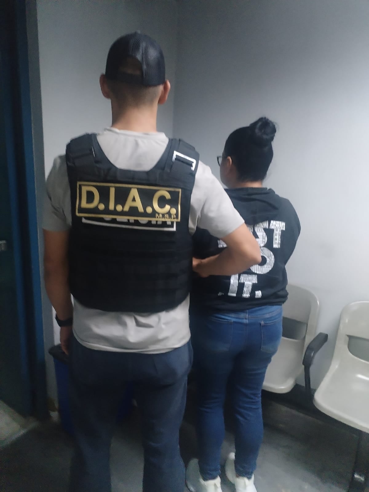 Una mujer de apellidos Díaz Sánchez también fue detenida por su presunta participación en el crimen de un carnicero de Turrialba.