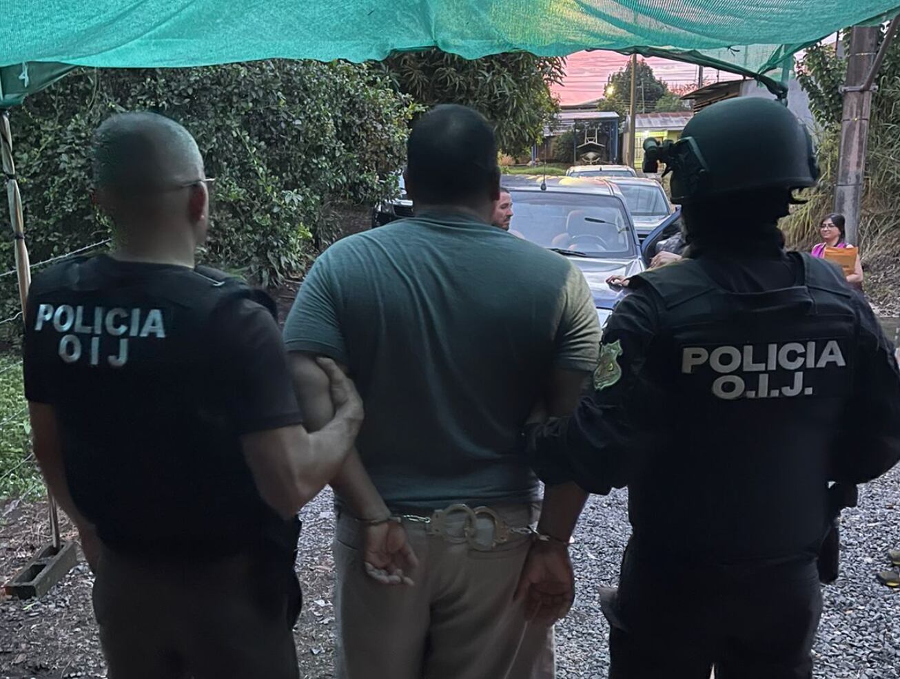 Uno de los guardacostas detenidos este viernes.