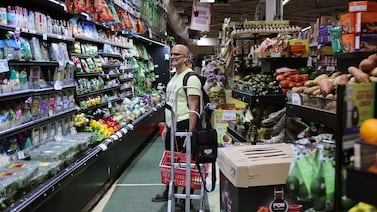 Estados Unidos revisa al alza crecimiento económico en el segundo trimestre, mientras la inflación se mantuvo estable