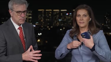 Alerta de misiles en Israel obliga a periodista y entrevistado a correr a refugiarse: vea el tenso momento