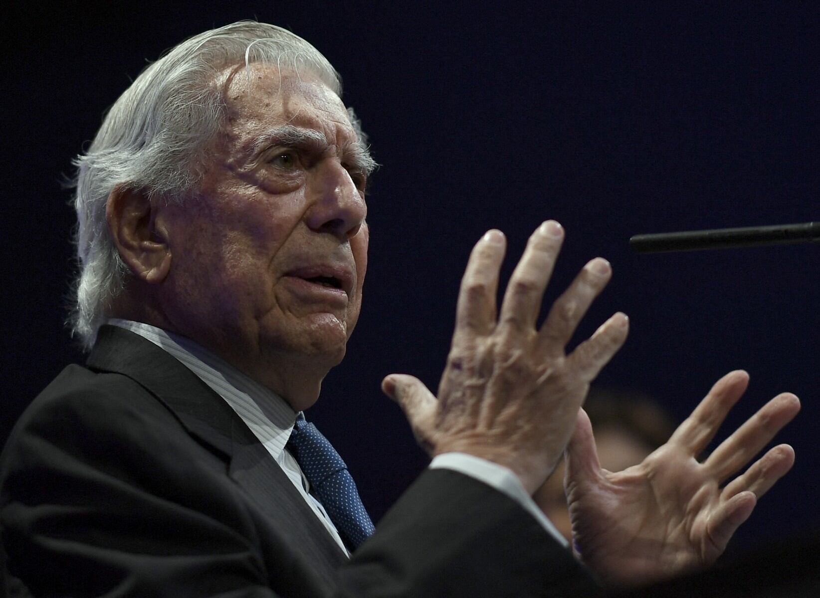 Mario Vargas Llosa presentó su libro 'Tiempos recios' en el 2019, en Madrid.