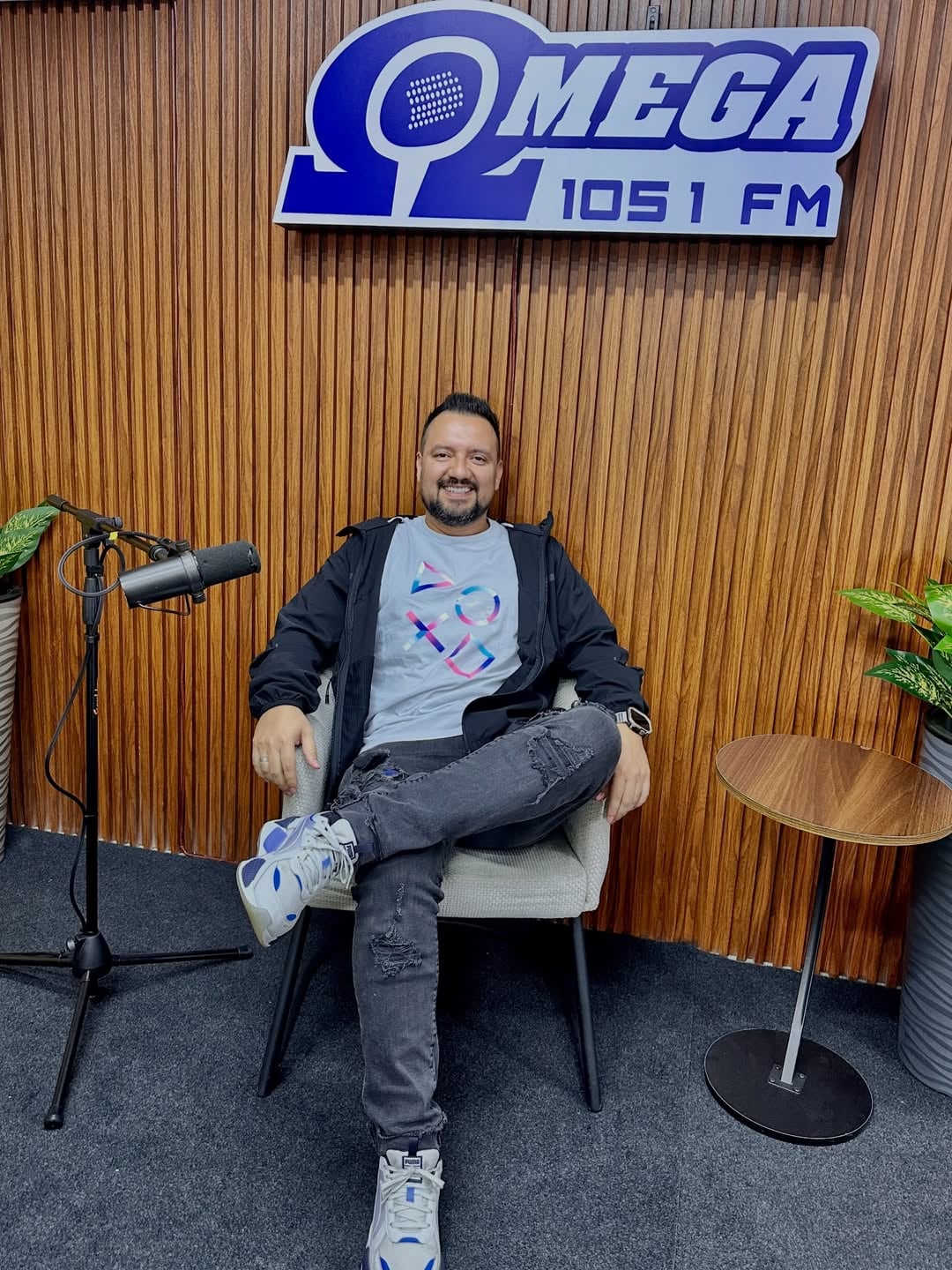 Pepe Arroyo, Manicomio de la risa