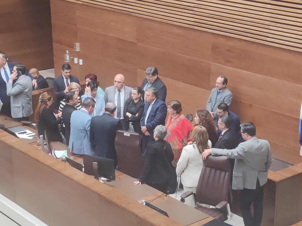 Diputados sobre inmunidad de Chaves