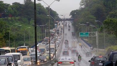 Lo que debe saber sobre la carga de los carros eléctricos en época de lluvias