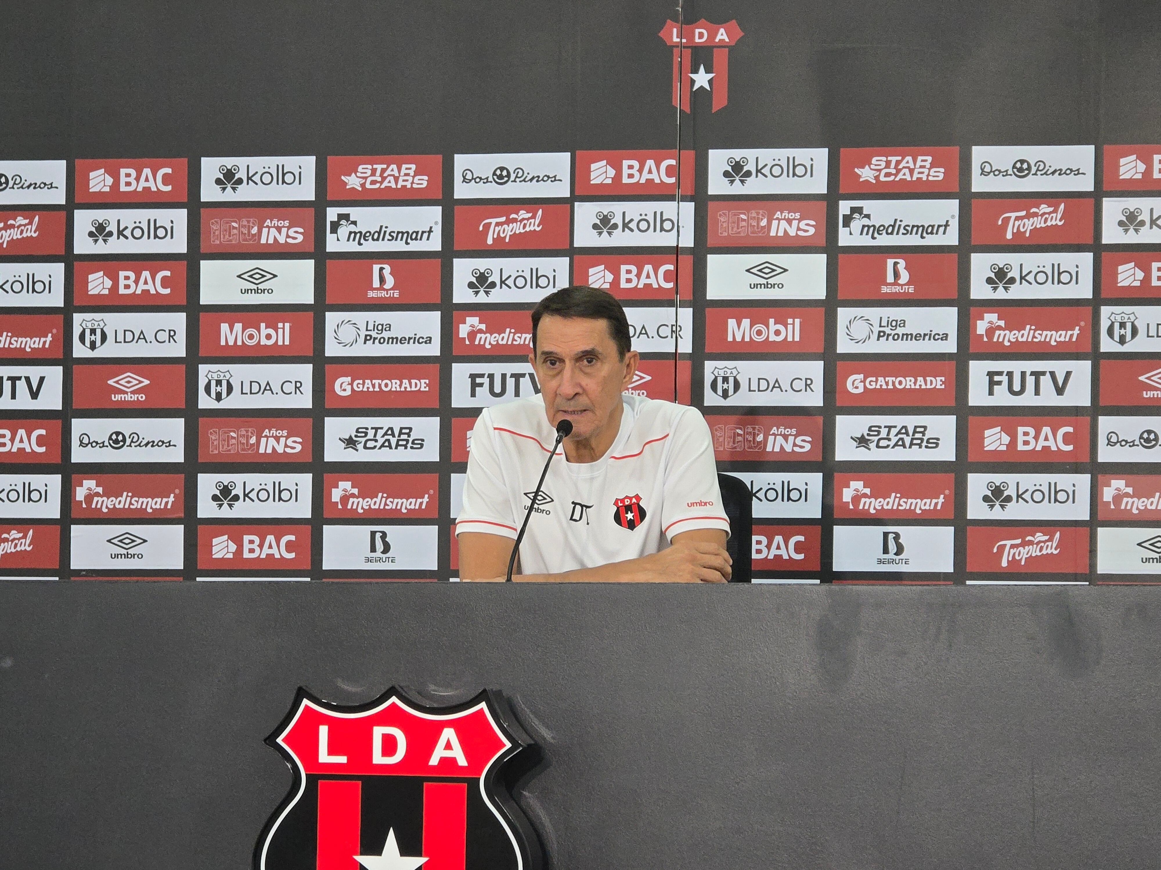 La Liga Deportiva Alajuelense de Alexandre Guimaraes llega con 11 puntos al partido contra Herediano.