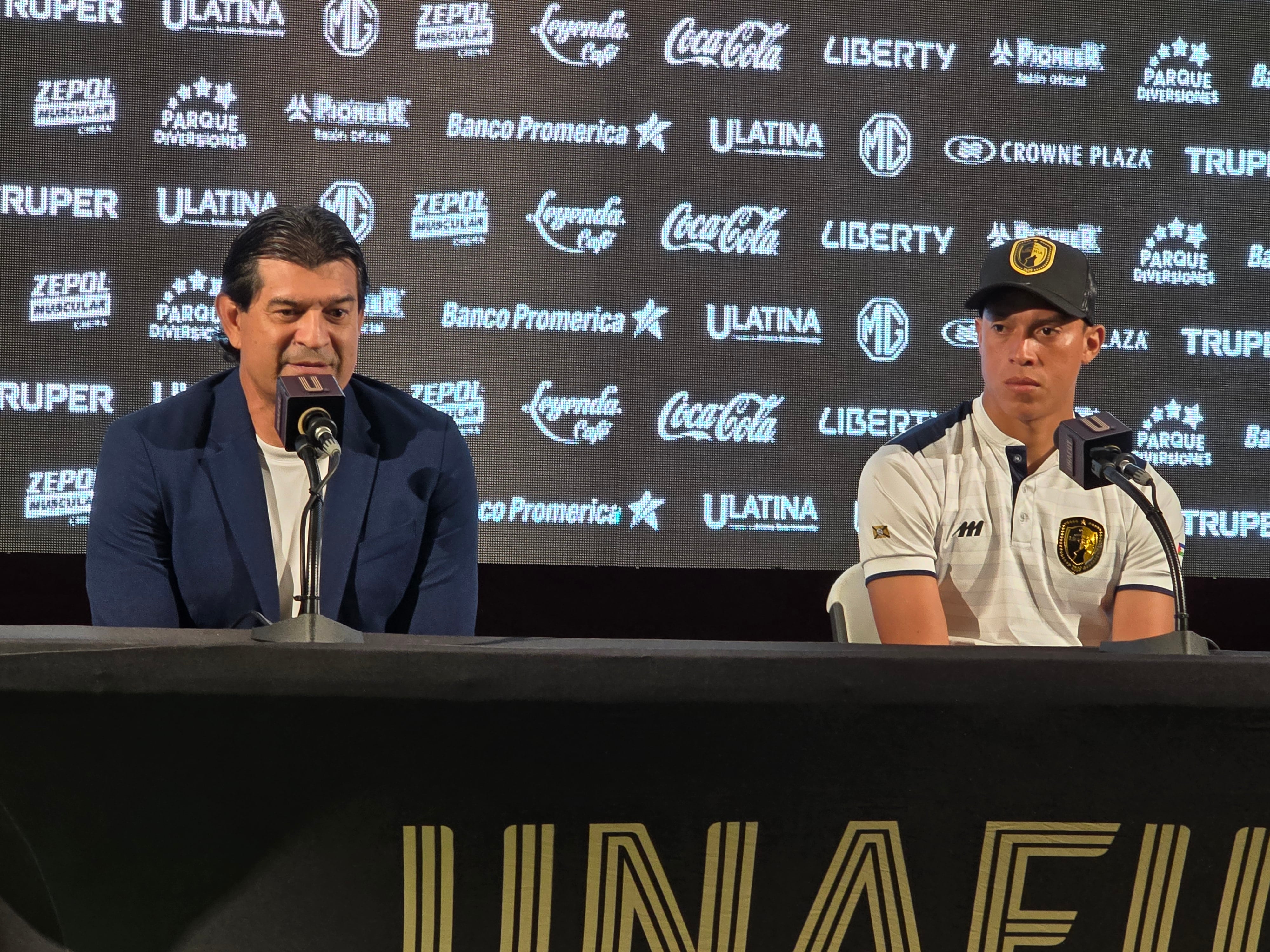 José Saturnino Cardozo cree que su equipo está muy concentrado en la semifinal como para prestarle atención a lo que otros digan.