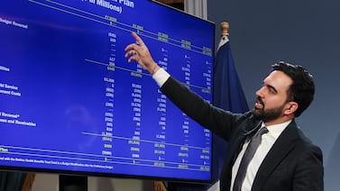 Alcalde de Nueva York da marcha atrás en su promesa de aumentar impuesto a la propiedad