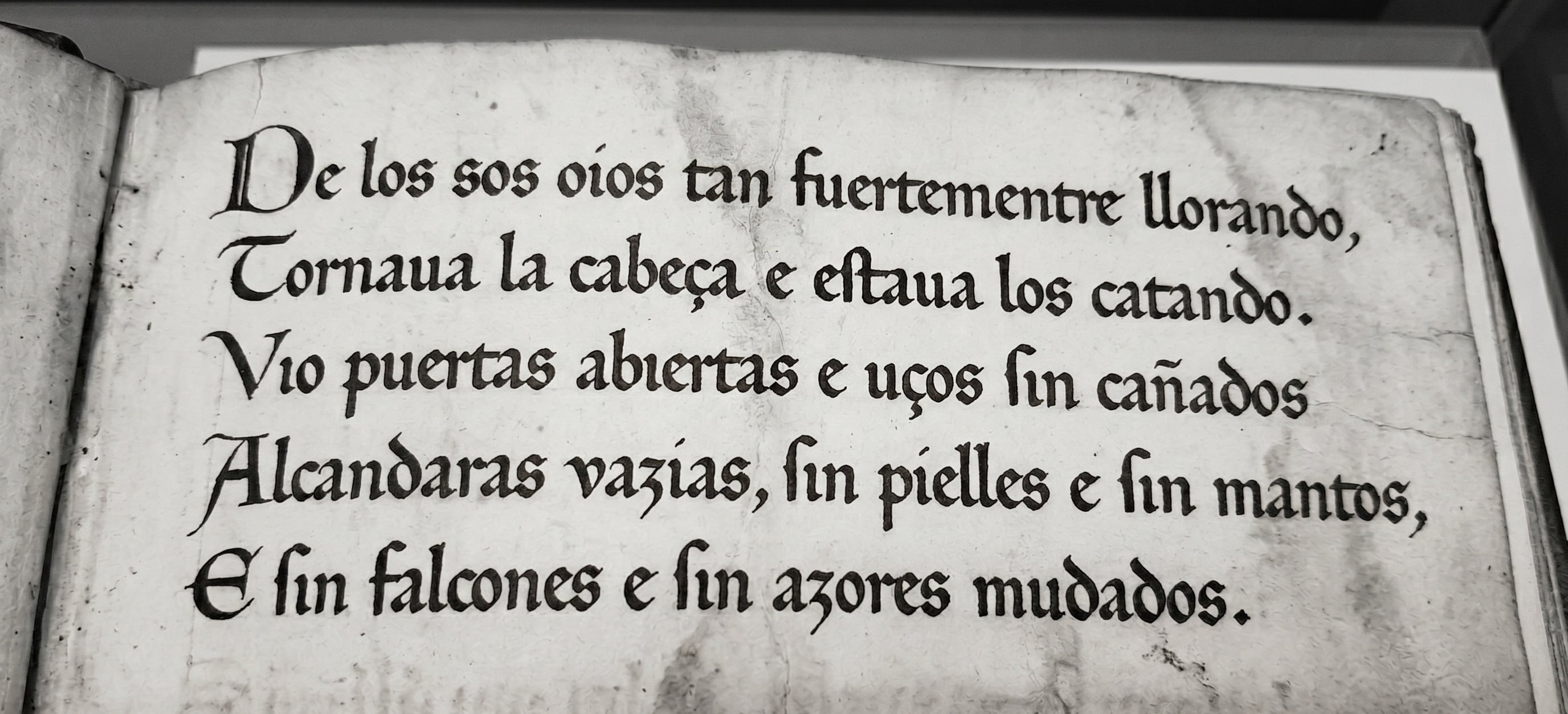 Estrofa del Cantar de Mío Cid, una de las obras más importantes de la literatura medieval española y el gran poema épico castellano conservado casi íntegro.