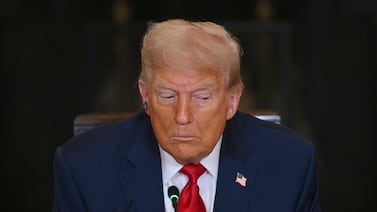 Trump pide investigación federal sobre presuntos vínculos entre Epstein y figuras demócratas