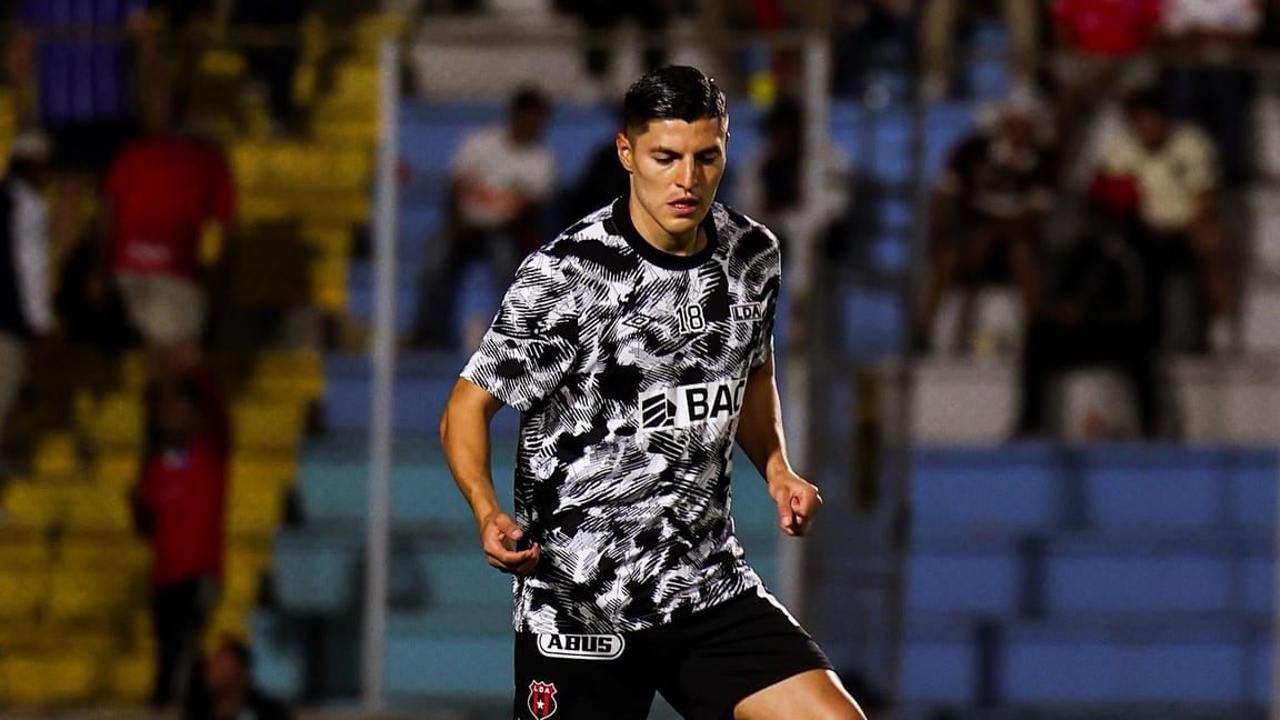 Ronaldo Cisneros está decidido a lograr cosas importantes con Liga Deportiva Alajuelense.