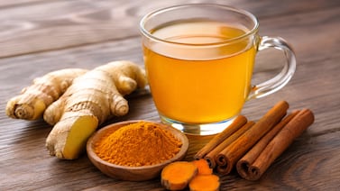 Té de cúrcuma, jengibre y canela: por qué el ‘trío dorado’ gana popularidad y cuáles son sus posibles beneficios