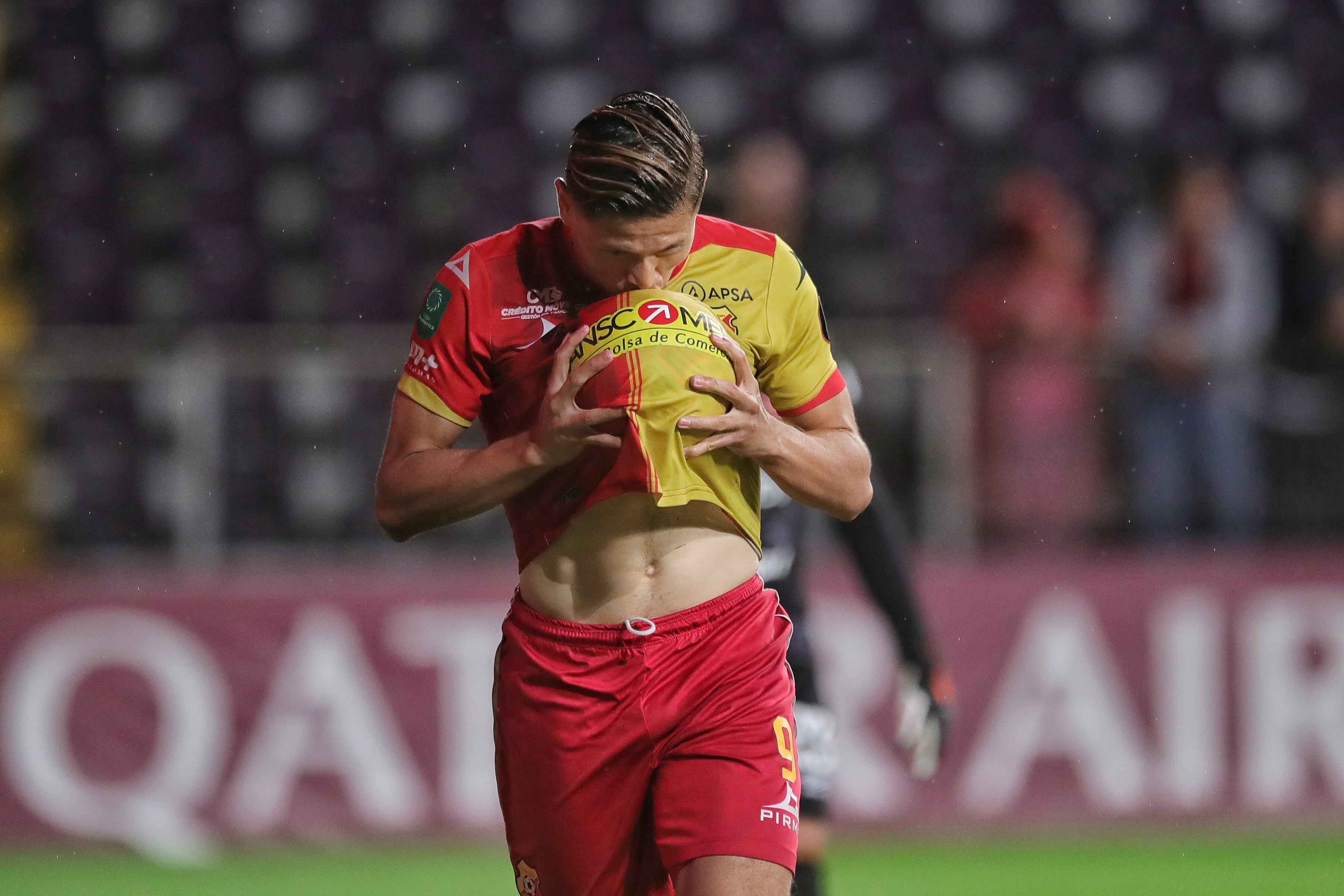 25/10/2023/ Juego entre el Club Sport Herediano vs Liga Deportiva Alajuelense por la copa centroamericana de CONCACAF en el estadio Ricardo Saprissa / Foto John Durán