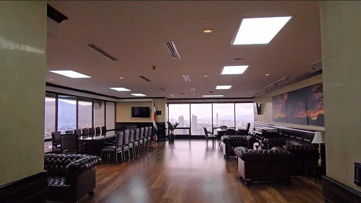 Foto de la Oficina de Presidencia del edificio central del Banco Nacional