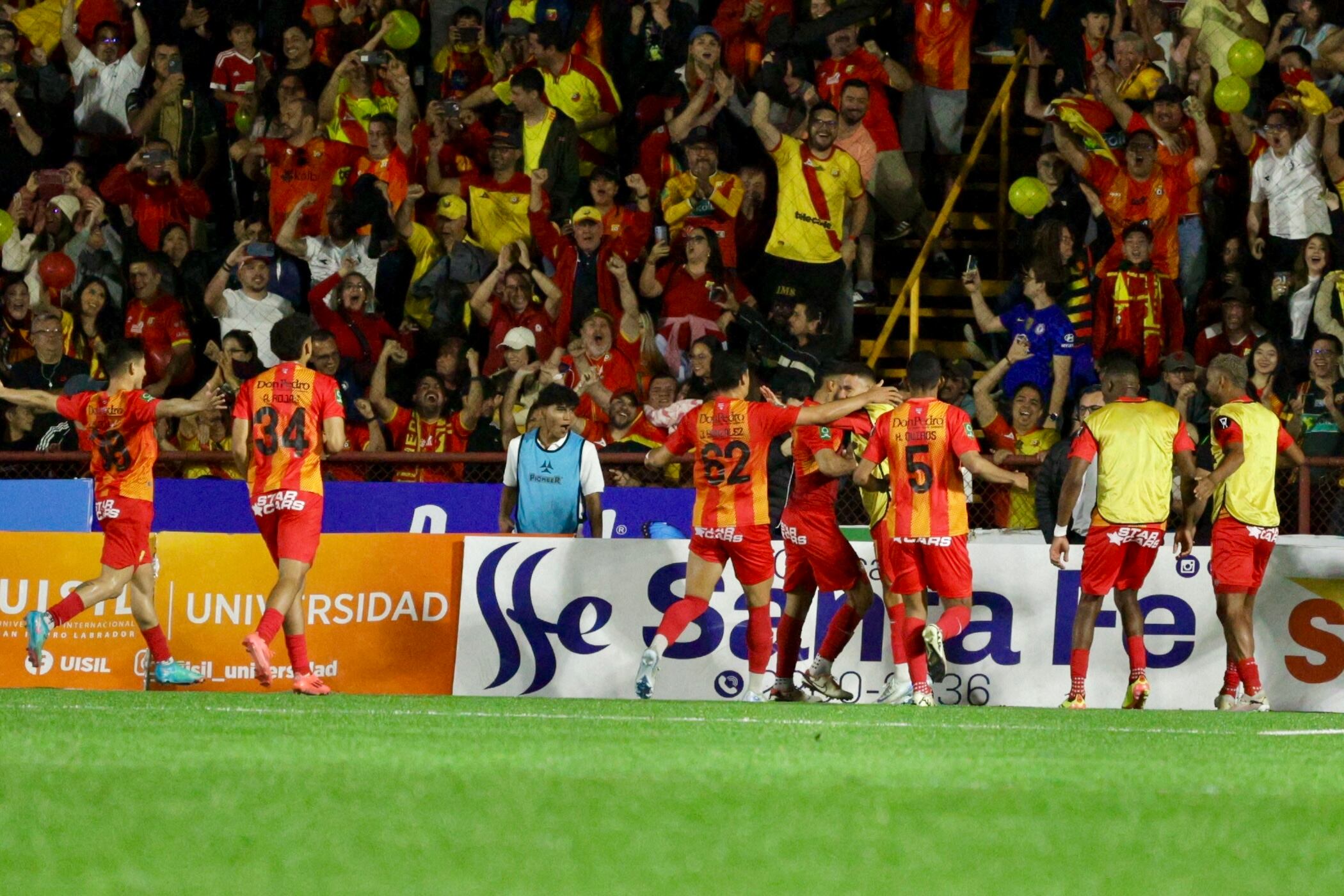 15/12/2024, Heredia, Barva, Estadio Carlos Alvarado, partido de ida de la final de segunda fase, del torneo de apertura 2024, entre el Club Sport Herediano y el Deportivo Saprissa.