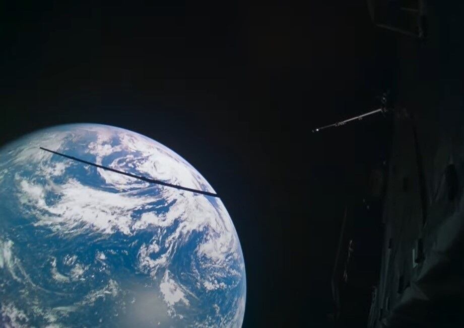 La sonda Juice capturó imágenes de la Luna y la Tierra mientras se dirigía a Júpiter, marcando un avance en la exploración espacial.