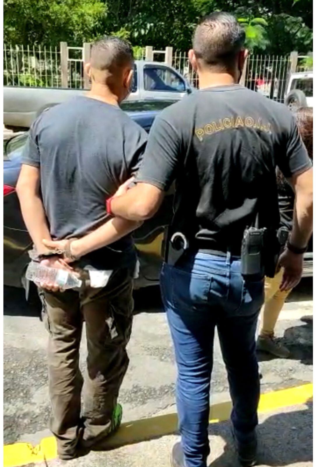 El OIJ de Liberia trasladó a Torres a la Fiscalía, para que se determine su situación jurídica. Foto: Cortesía OIJ.