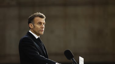 Macron envía ayuda al ejército de Líbano y pide a Israel y a Hezbolá no expandir la guerra en el país