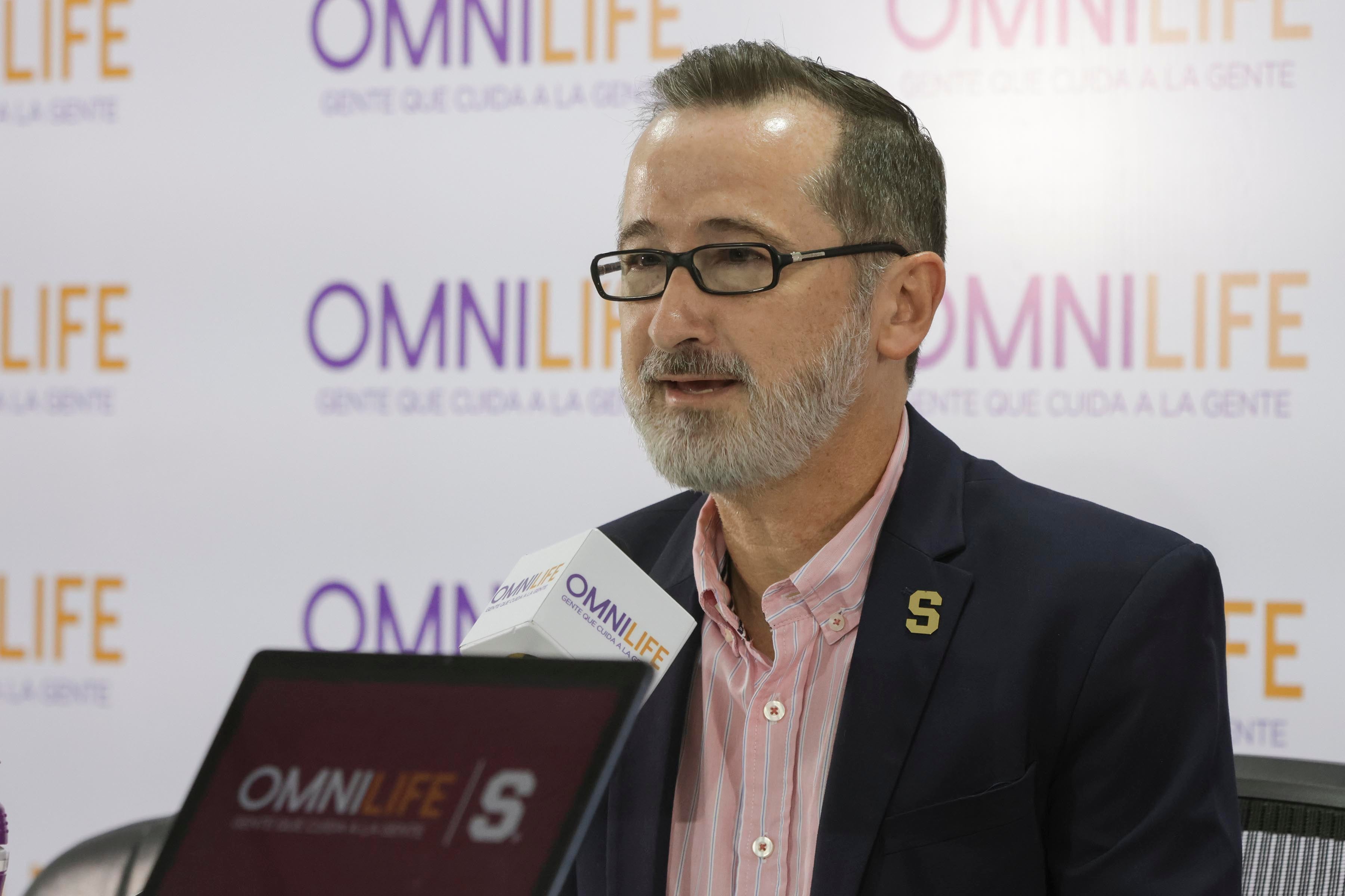 Saprissa presenta a su nuevo patrocinador Omnilife