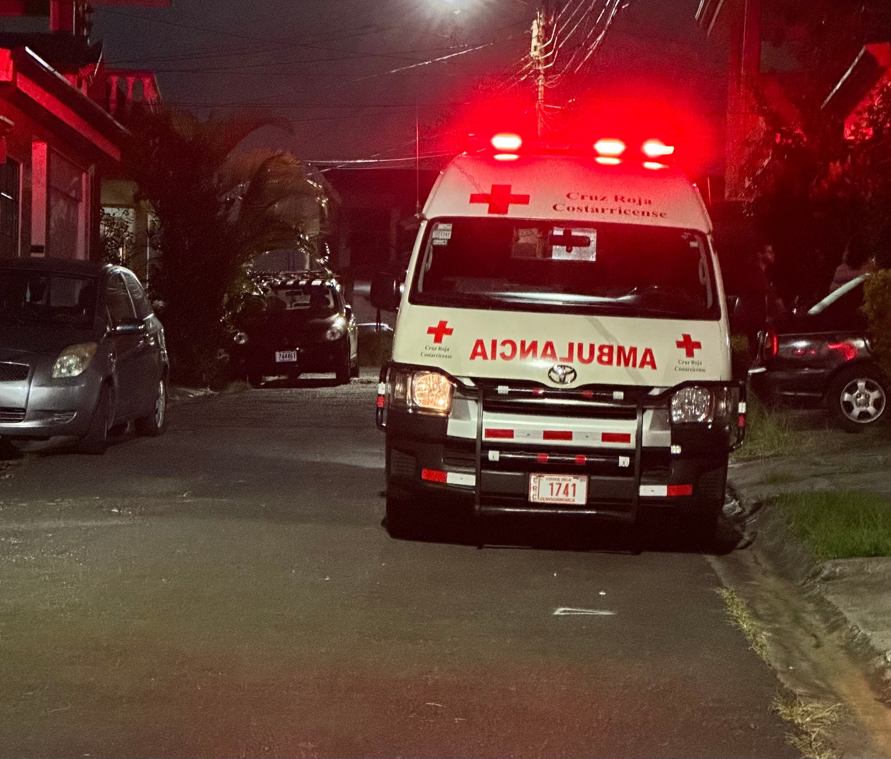 Ambulancia cruz roja
