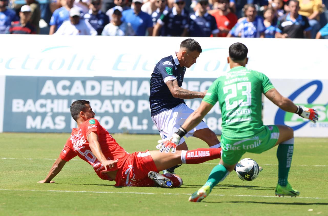 Cartaginés y Santos se enfrentan en la fecha 1 del Torneo de Clausura 2025, el 12 de enero del 2025 en el Fello Meza.