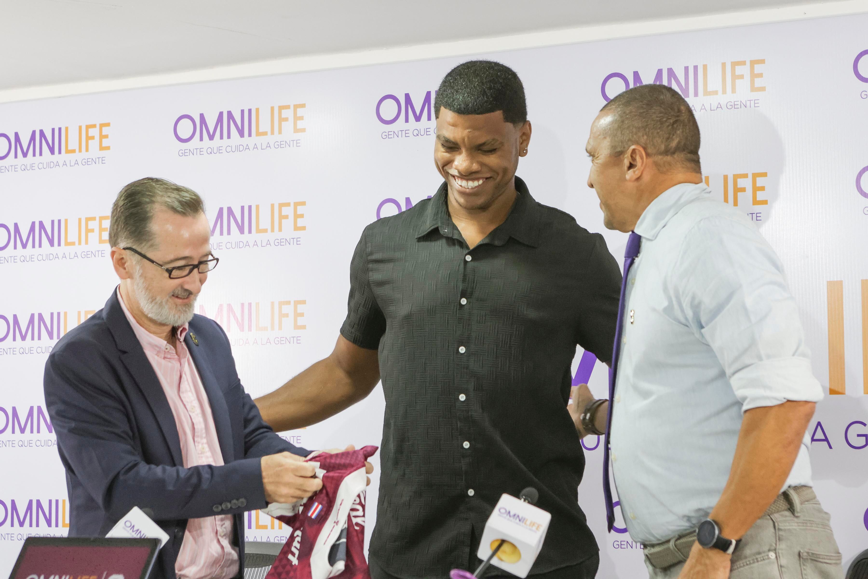 Saprissa presenta a sus nuevos jugadores panameños