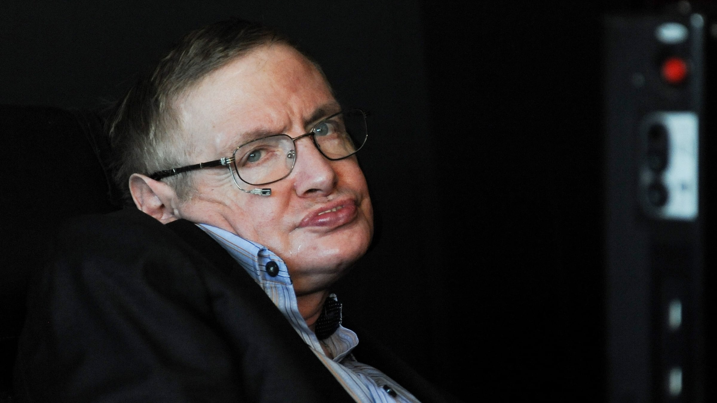 British physicist Stephen Hawking attends the 2010 World Science Festival opening night gala performance at Alice Tully Hall on Wednesday, June 2, 2010 in New York. (AP Photo/Evan Agostini)