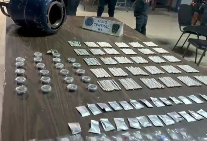 Oficiales de la Fuerza Pública decomisaron en María Reina de Hatillo, un cilindro de gas que era usado para ocultar drogas.