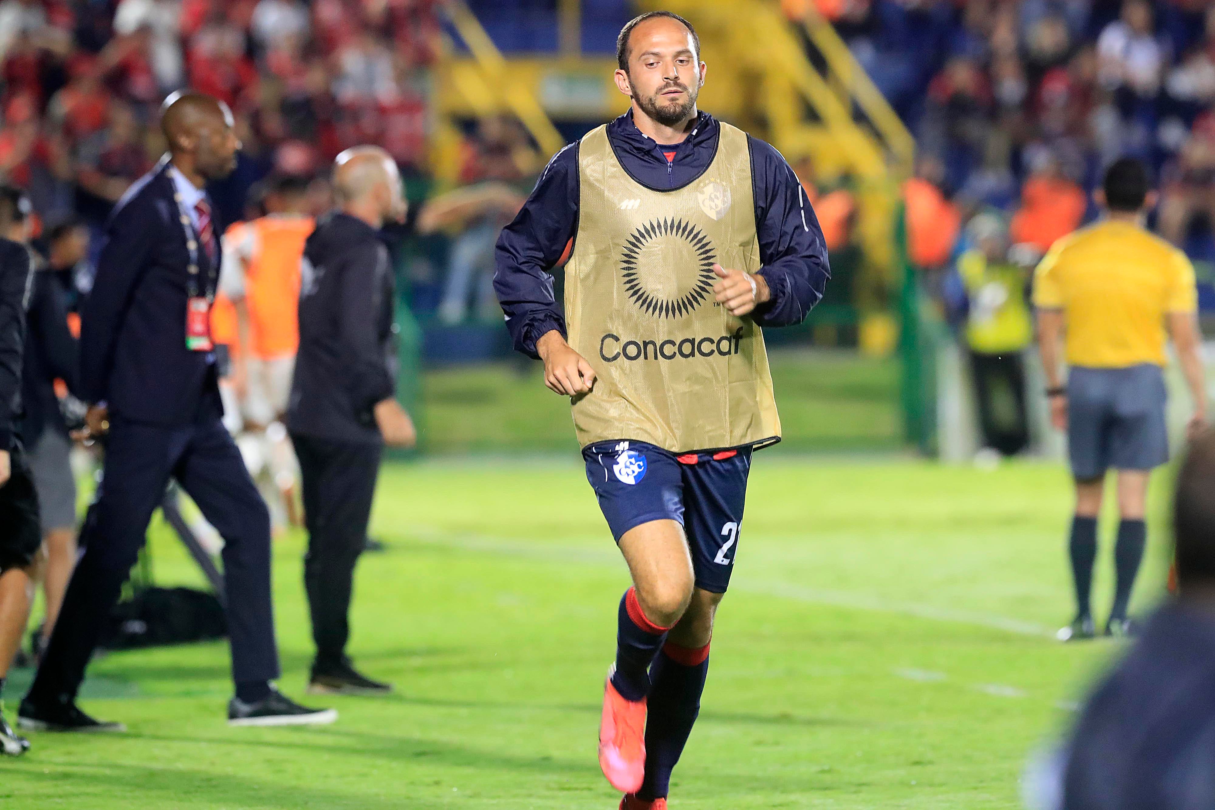 28/09/2023 Estadio Fello Meza, Cartago. El lub Sport Cartaginés recibió a la Liga Deportiva Alajuelense, en partido de la ida de los cuartos de final de la Copa Centroamericana de CONCACAF. Marco Ureña está regresando poco a poco, y en este partido tuvo algunos minutos en el cierre.