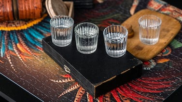 Diez mil firmas, brindis con mezcal y una derrota para la comida chatarra