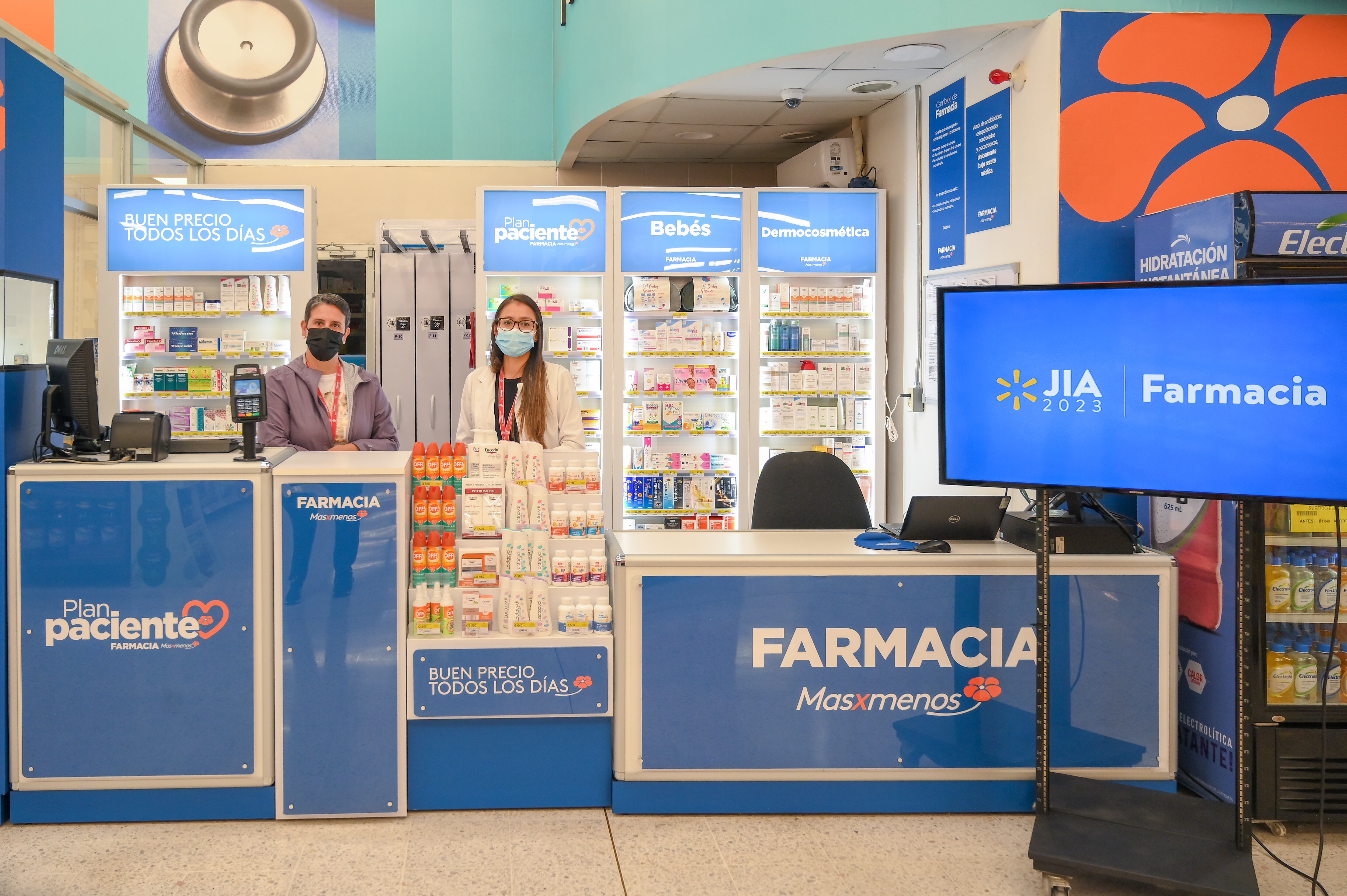 Walmart abre vacantes para regentes farmacéuticos en 12 localidades. Es necesario tener título universitario e incorporación al Colegio.