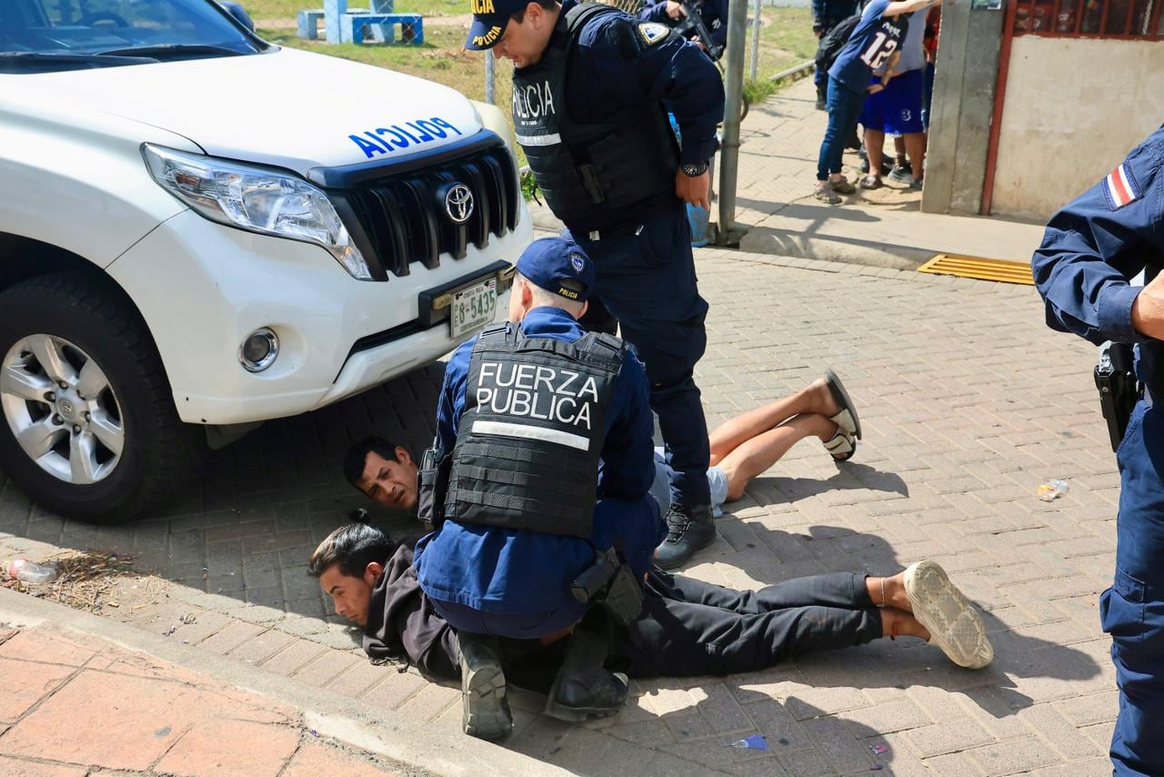 Allanamientos en Purral por presunta venta de drogas