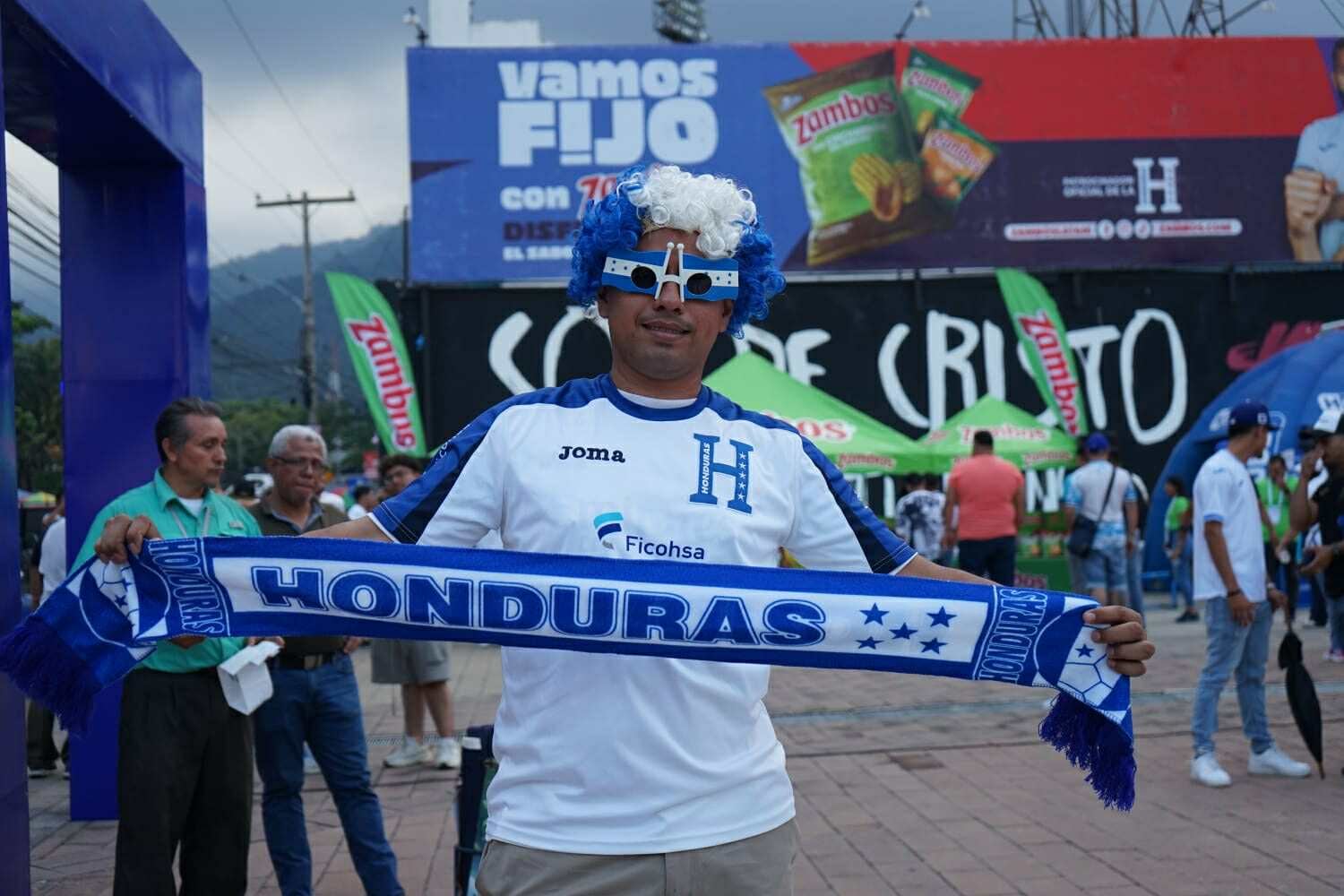 En Honduras se tienen fe para el partido contra la Selección de Costa Rica.