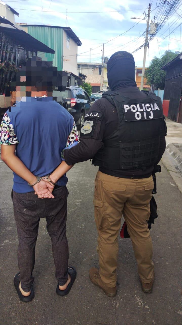 Agentes del OIJ detuvieron a tres sospechosos de estafar a adultos mayores mediante una reconocida página web.