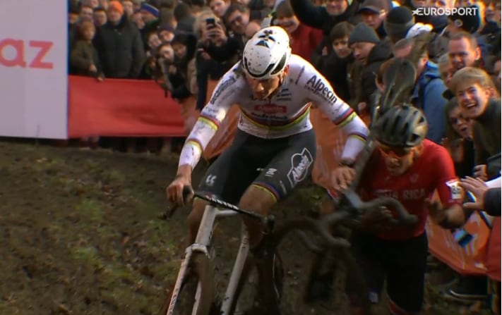 Felipe Nystrom
Ciclista costarricense
Mathieu Van der Poel
Campeón Mundial de ciclocross
Gavere, Bélgica
28 de diciembre
Tomado de Facebook