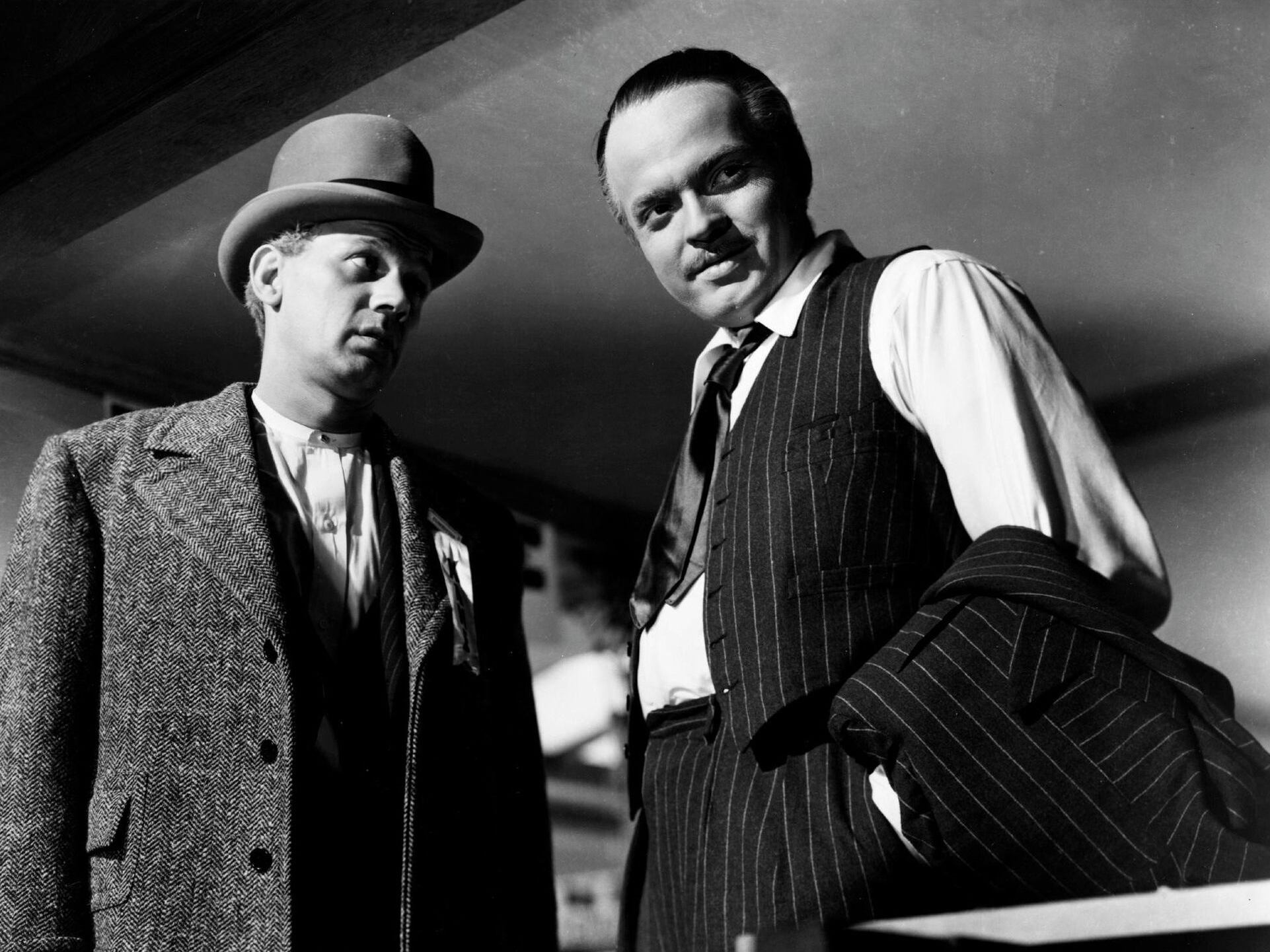 Escena de la película Ciudadano Kane con Orson Welles a la derecha