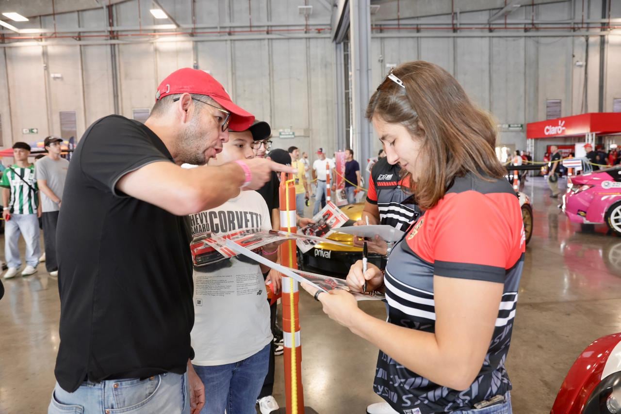 Las Tres Horas de Costa Rica
Ambiente Pit Party
Tatiana Calderón
7 de diciembre del 2025
Fotografía: Alonso Tenorio