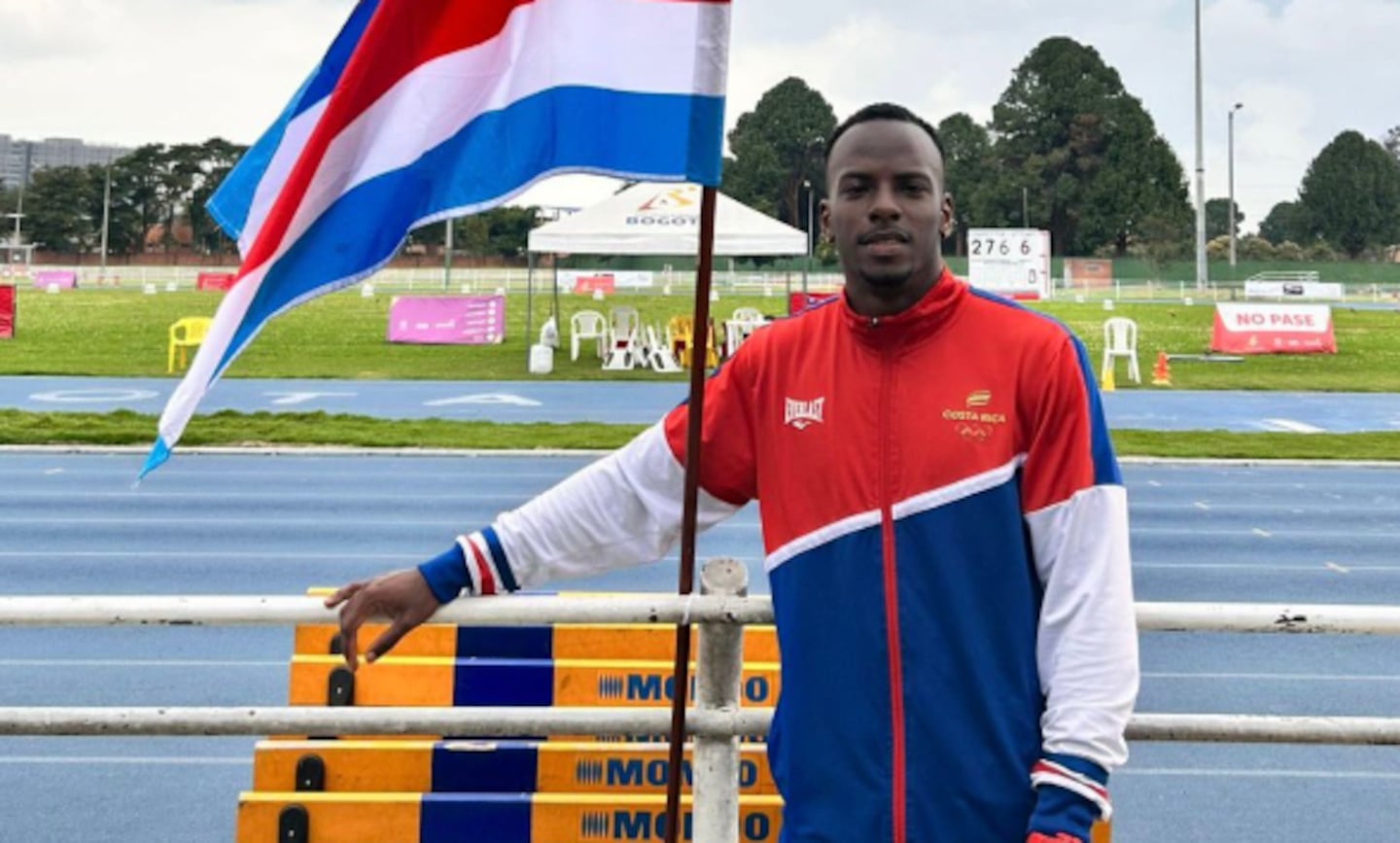 Limonense Alejandro Ricketts rompe uno de los récord más antiguos del atletismo nacional