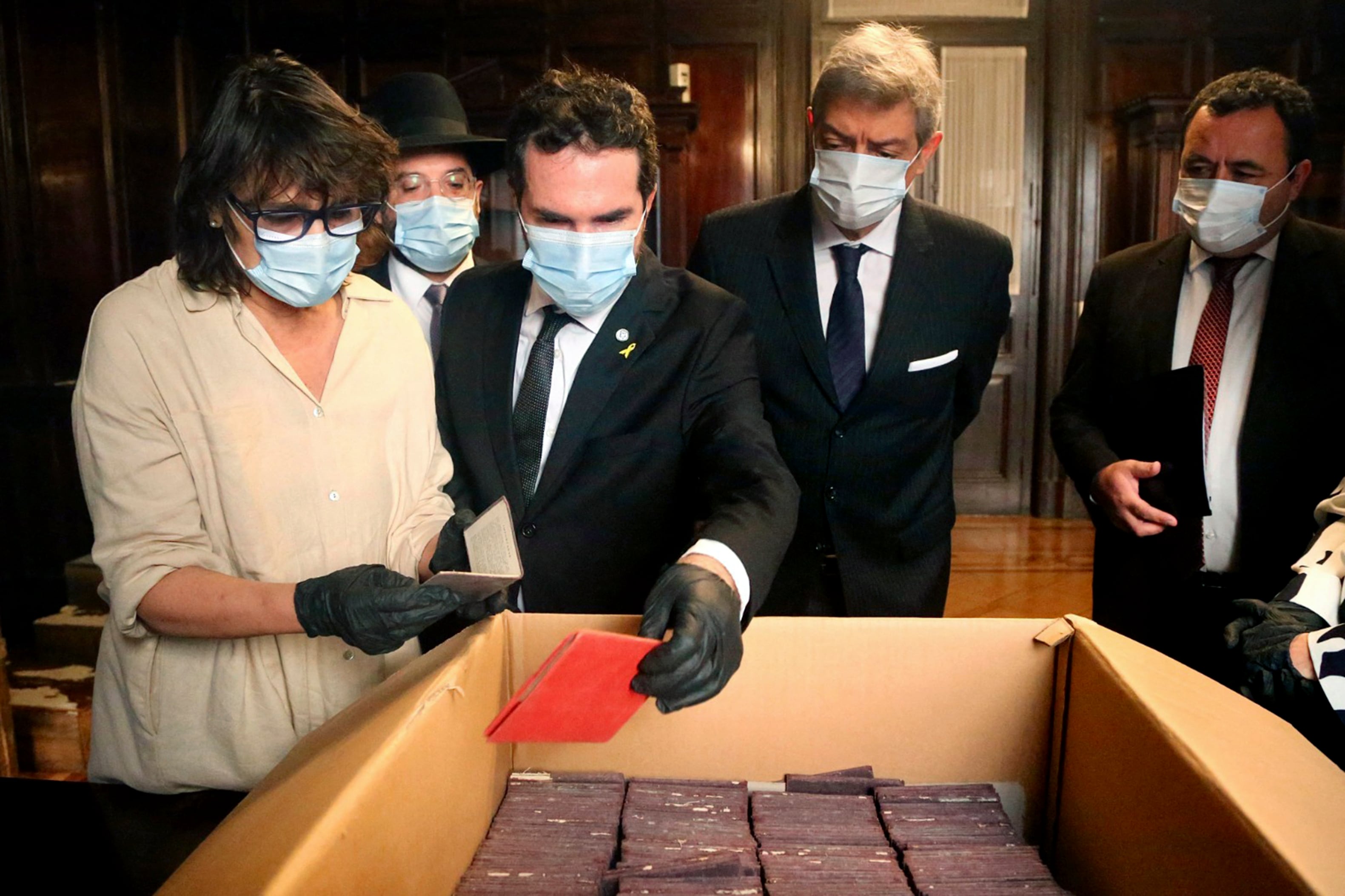 Apertura de cajas con documentos nazis Corte Suprema