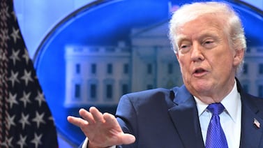 Trump afirma que Corte Suprema de Estados Unidos está influida por ‘intereses extranjeros’ tras anulación de aranceles